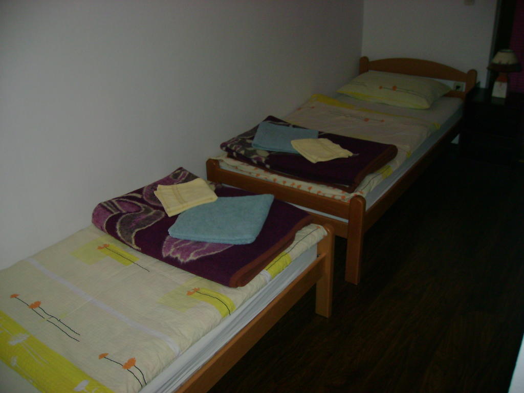 Guest House Robi Medugorje Bagian luar foto